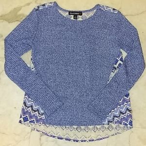 Almost Famous Too top.